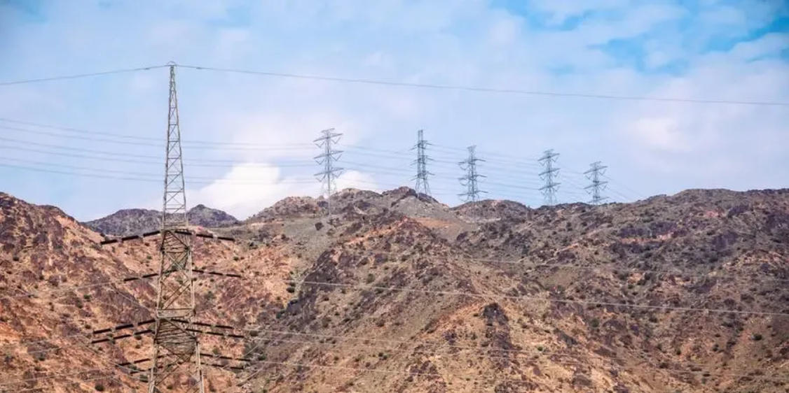 Saudi Arabia, UAE sign MOU on cross-border electricity and railway links