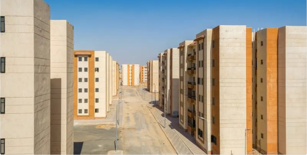 Egypt signs partnership agreements with private sector to provide housing units for low-income people