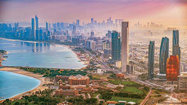 قفزة قياسية بمبيعات عقارات أبوظبي لتسجل 70.4 مليار درهم في النصف الأول من 2026