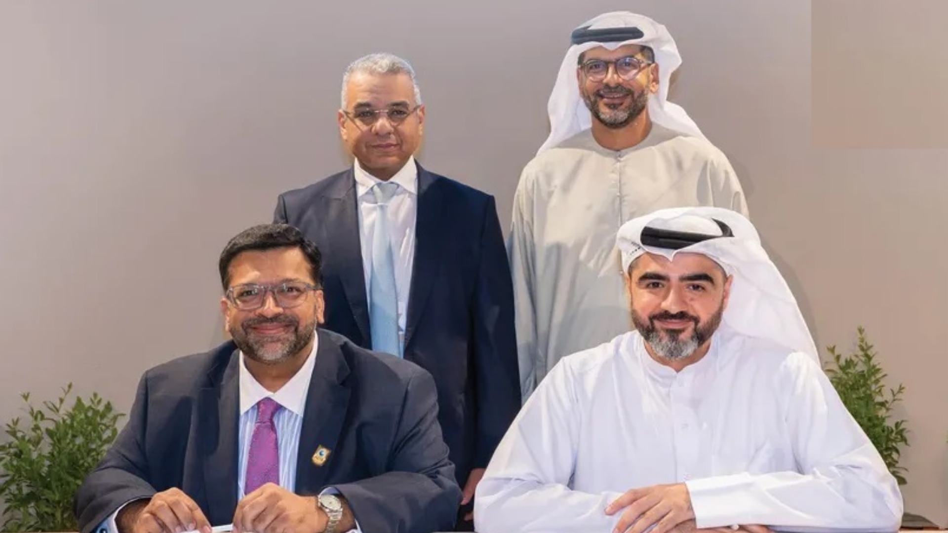 Aldar and Abu Dhabi Islamic Company launch two cards with bonuses of up to 10% on purchases